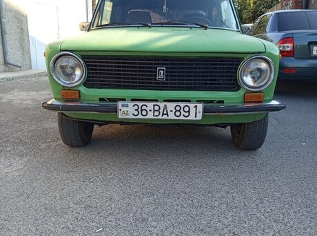 LADA (VAZ) 21011 1981