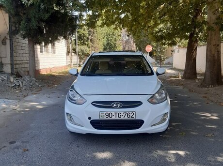 Hyundai Accent 2012