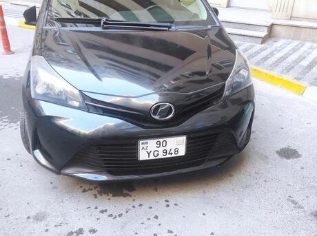 Toyota Vitz 2015