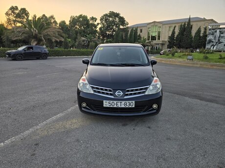 Nissan Tiida 2011
