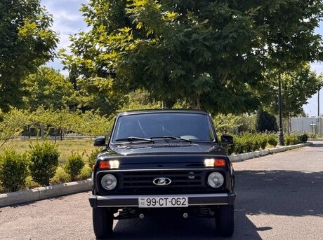 LADA (VAZ) Niva