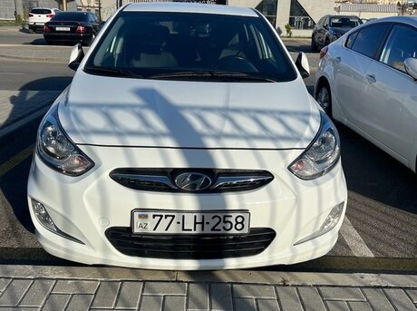 Hyundai Accent 2013