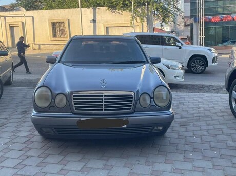 Mercedes E 240 1998