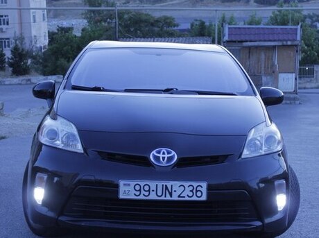 Toyota Prius 2015
