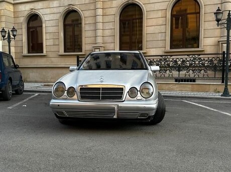 Mercedes E 240 1998