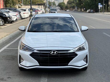 Hyundai Elantra 2019