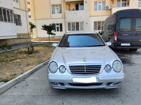 Mercedes E 220 d 2001