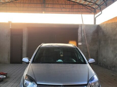 Opel Astra 2005