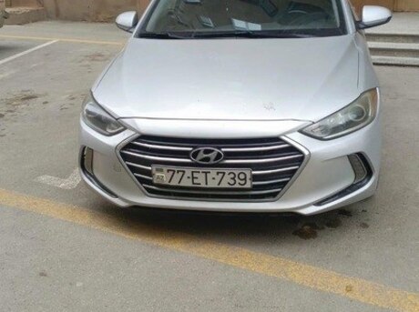 Hyundai Elantra 2016