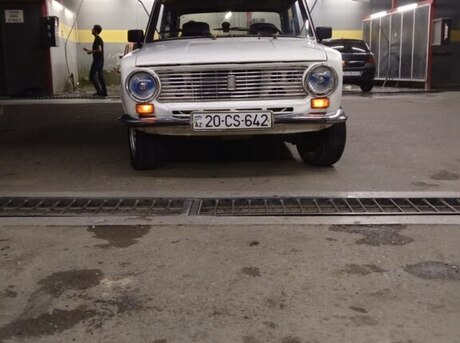 LADA (VAZ) 21011 1980