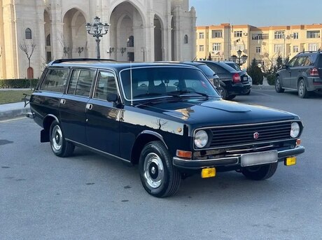 GAZ 24 1983