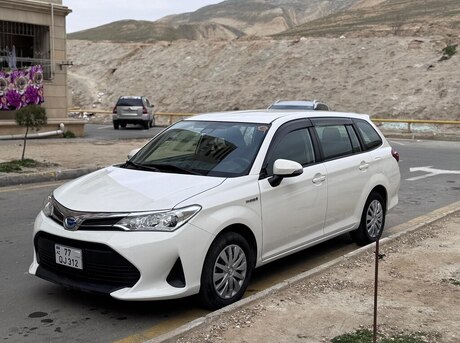 Toyota Corolla Fielder 2017