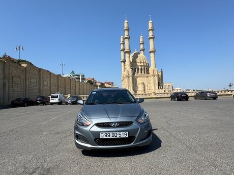 Hyundai Accent