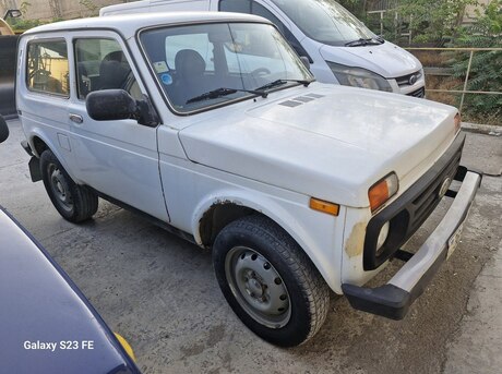 LADA (VAZ) Niva 2008