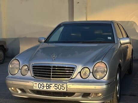 Mercedes E 240 2001