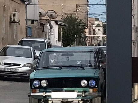 LADA (VAZ) 2106 2000
