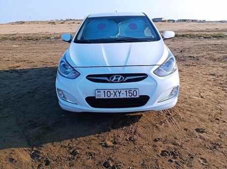 Hyundai Accent 2012