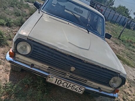 GAZ 24 1990