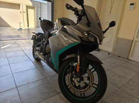Voge 300rr