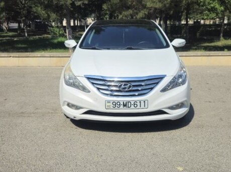 Hyundai Sonata 2011