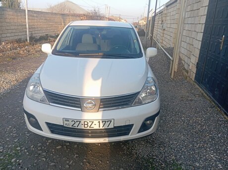 Nissan Tiida 2008
