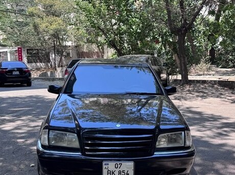 Mercedes C 230
