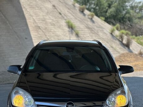 Opel Astra 2007