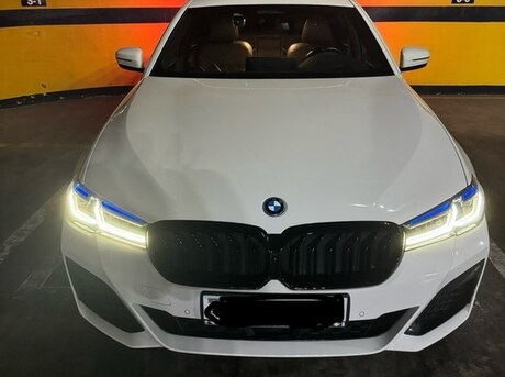BMW 530e