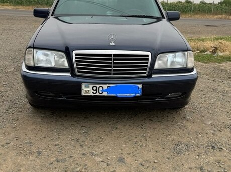 Mercedes C 240