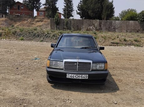 Mercedes 190