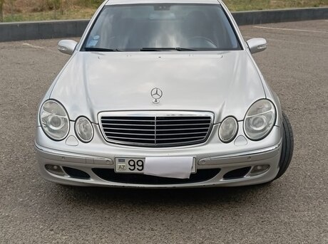 Mercedes E 240 2002