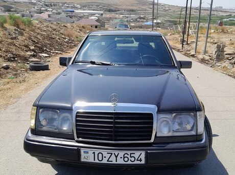 Mercedes E 300 d 1990