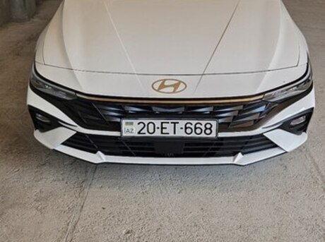 Hyundai Elantra 2025