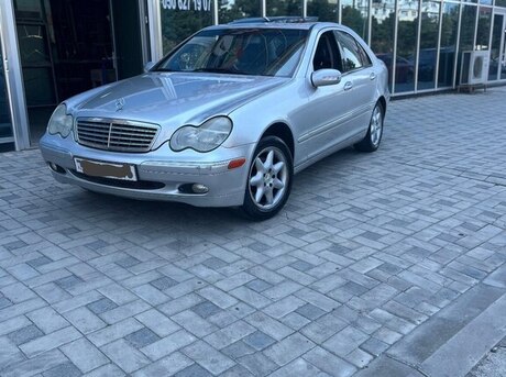 Mercedes C 240