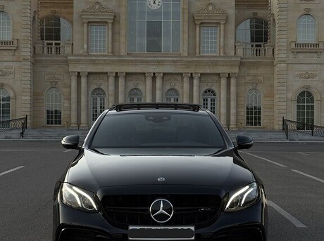 Mercedes E 200 4MATIC
