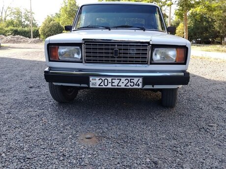 LADA (VAZ) 2107 2000