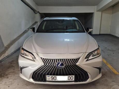 Lexus ES 300h 2020