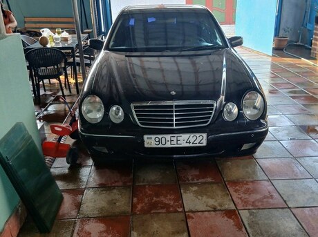 Mercedes E 240 1999
