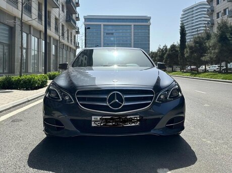 Mercedes E 200