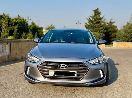 Hyundai Elantra 2016