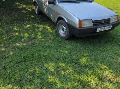 LADA (VAZ) 21099 2004