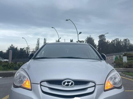 Hyundai Verna 2010