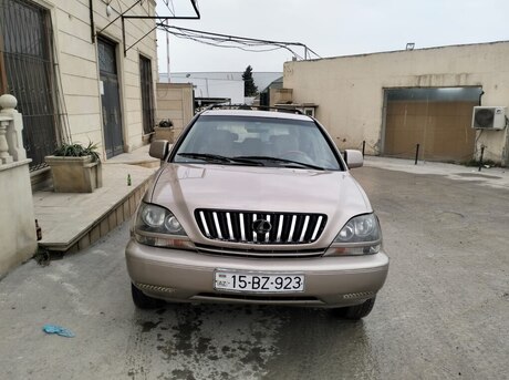 Toyota Harrier 1998