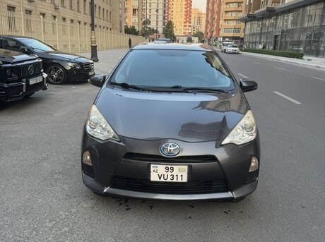 Toyota Prius C