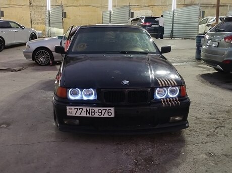BMW 320 1993