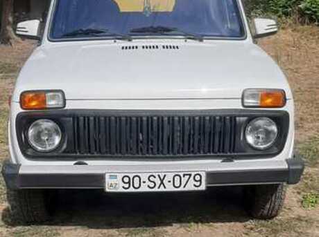 LADA (VAZ) 2121 Niva (4x4) 2012