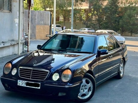 Mercedes E 220 d 2001