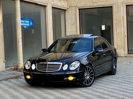 Mercedes E 240 2003