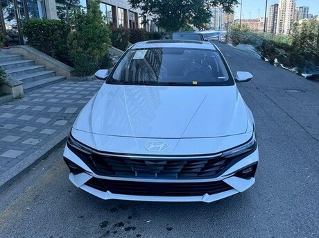 Hyundai Elantra 2024
