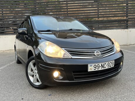 Nissan Tiida 2010